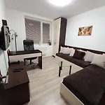 בית הארחה Druzba Apart&conference סופיה